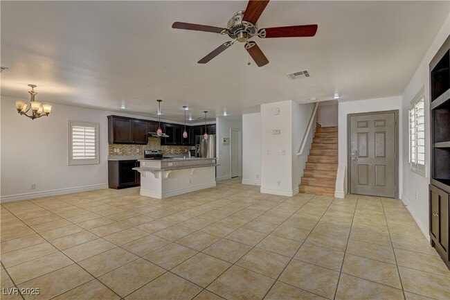 Building Photo - 236 Fairway Woods Dr