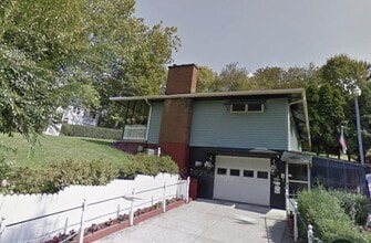 Building Photo - 2730 6th Ave