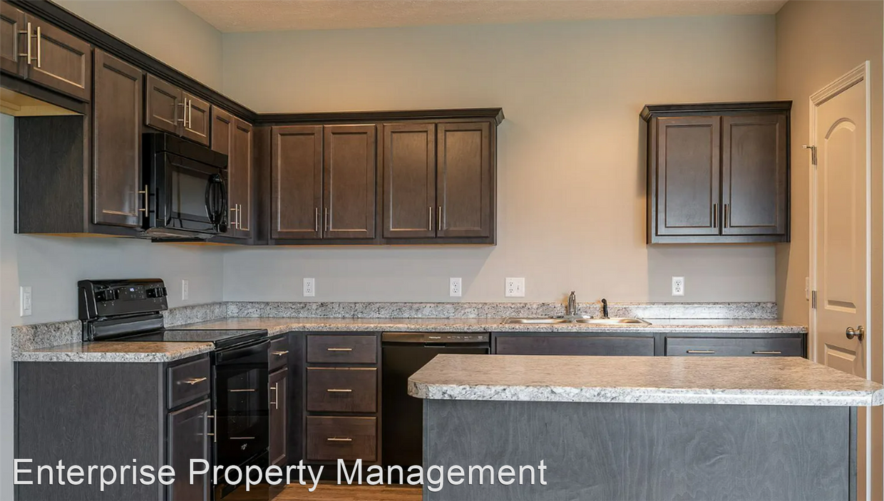 Primary Photo - 3 br, 2 bath House - 1336 S Normandy Ave