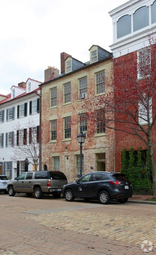 216 Prince St, Alexandria, VA 22314 Apartments in Alexandria, VA