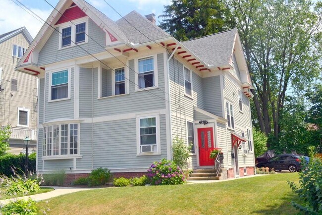 Building Photo - 50 Columbia Ave