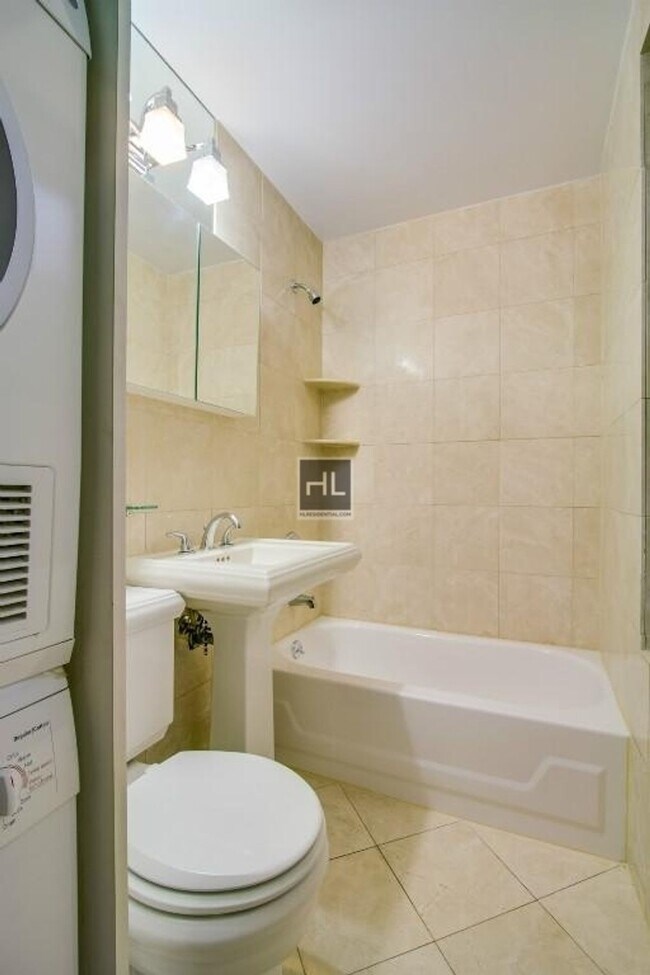 Foto del edificio - E 50TH ST.