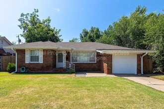Building Photo - 1618 Oxford Way