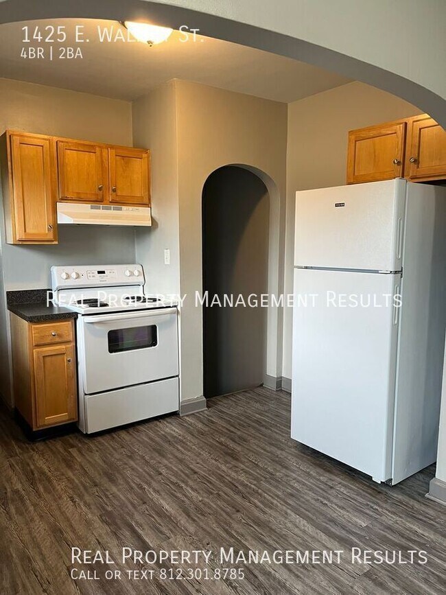 Foto del edificio - 1425 E Walnut St