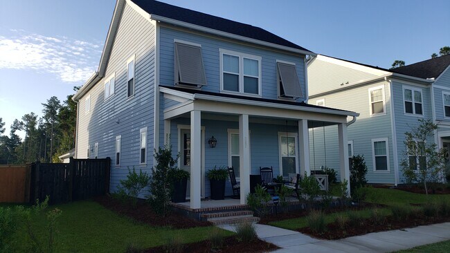 Building Photo - 267 Great Lawn Dr