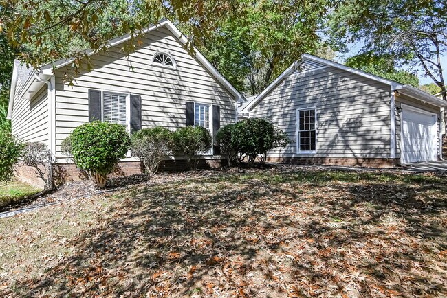 Building Photo - 7825 Elm Tree Ln