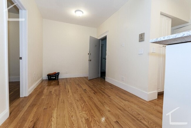 Building Photo - really nice 3 bed in Brighton.....