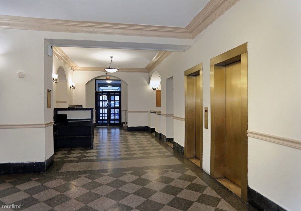 Building Photo - 205 W 88th St