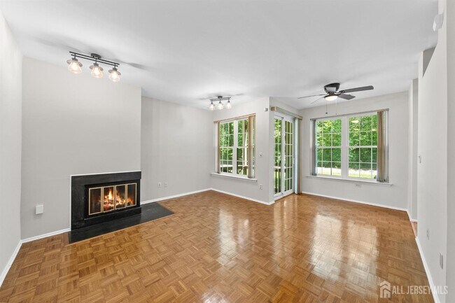 Foto del edificio - 6111 Cedar Ct