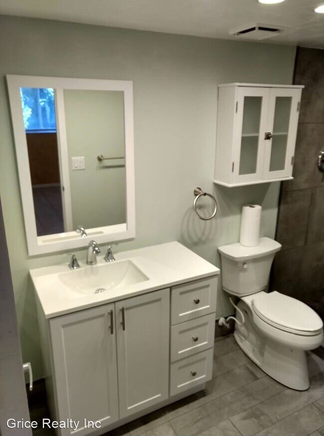 Foto del edificio - 2 br, 2 bath House - 10111 Sandy Hollow Ln...