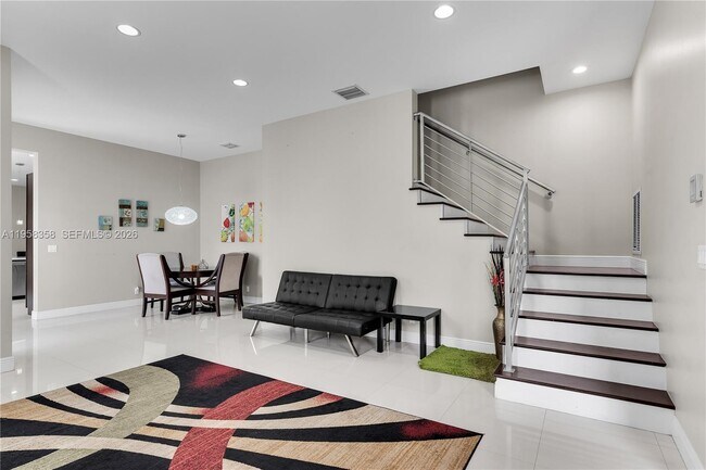 Foto del edificio - 503 SW 16th St