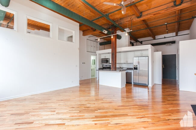 Foto del edificio - 2222 W Diversey Ave