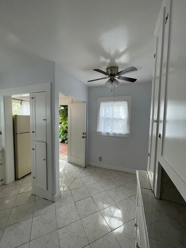 Building Photo - 3554 Arroyo Seco Ave