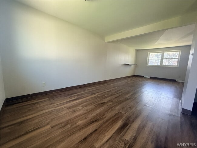 Building Photo - 3365 McKinley Pkwy
