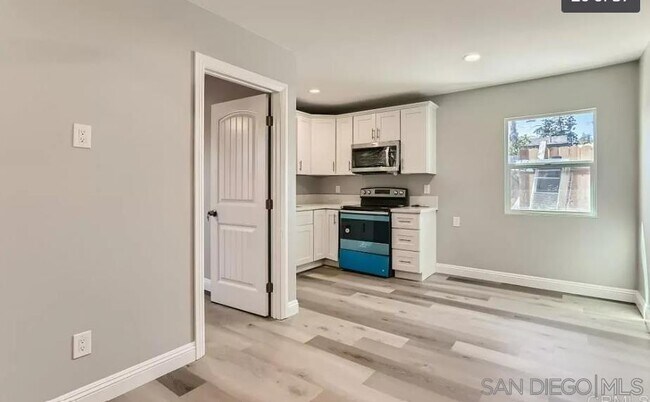 Foto del edificio - 812 W 9th Ave