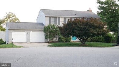 Building Photo - 6825 Silassie Ct