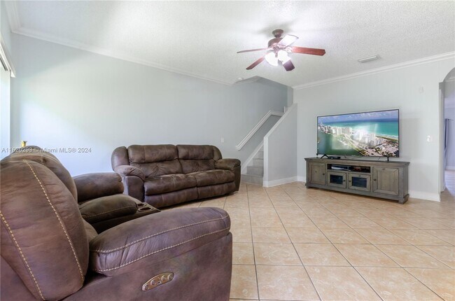 Foto del edificio - 2216 SE 26th Ln