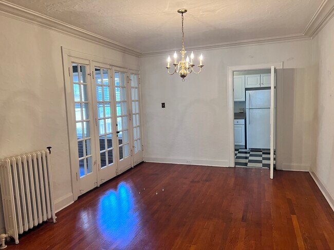 Foto del edificio - 2558 Madison Rd