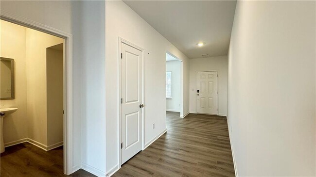 Building Photo - 736 Warm Rays Wy
