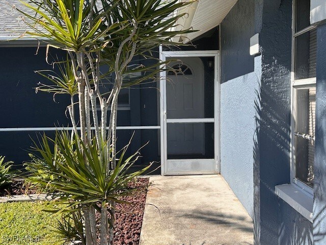 Building Photo - 2614 SW 7th Pl