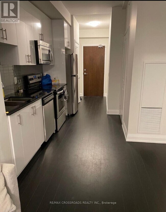 Photo du bâtiment - 9582-9582 Markham Rd