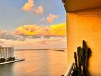 Foto principal - 2000 N Bayshore Dr