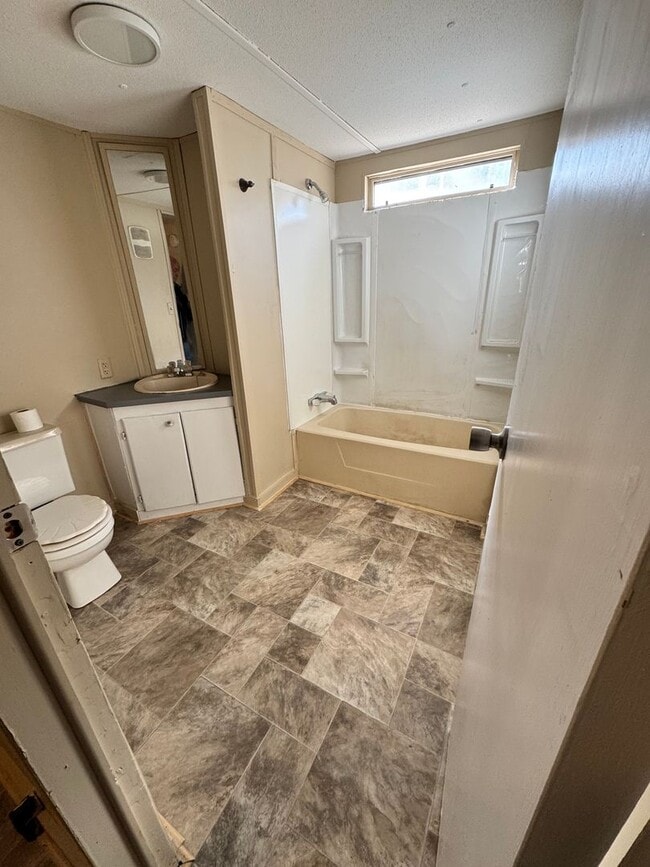 Building Photo - 2 Bedroom/1.5 Bath Home in Wadesboro