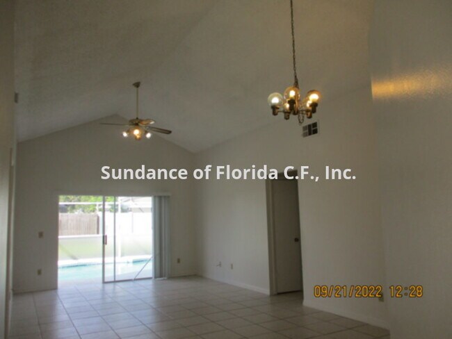 Building Photo - Osceola County Pool Home!!