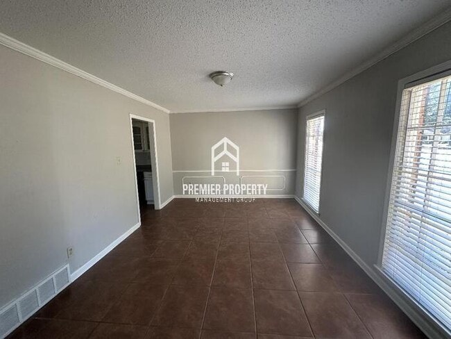 Building Photo - 3486 Kirby Pkwy