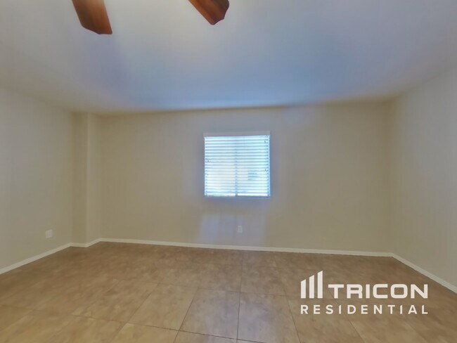 Foto del edificio - 1005 S Solomon