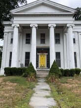 Building Photo - 171 Broadway