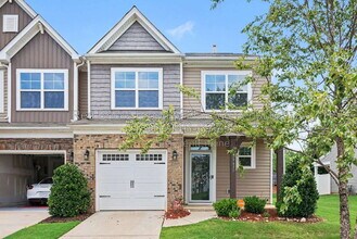Building Photo - 13431 Savannah Point Dr