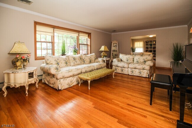 Building Photo - 31 N Baums Ct