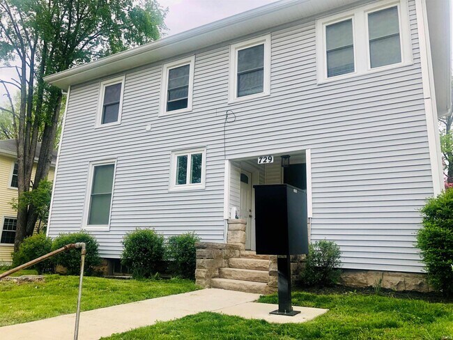 Foto del edificio - 729 E Hunter Ave