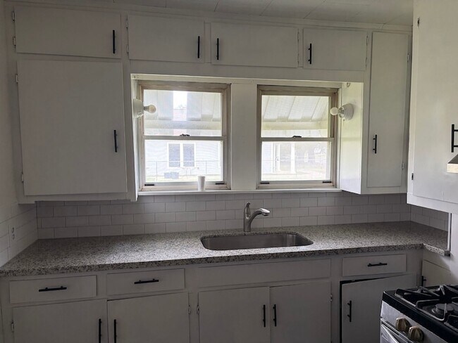 Foto del edificio - 1821 6th St