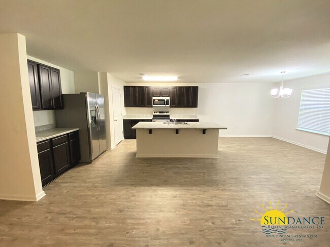 Foto del edificio - Beautiful 4 Bedroom Home in Crestview