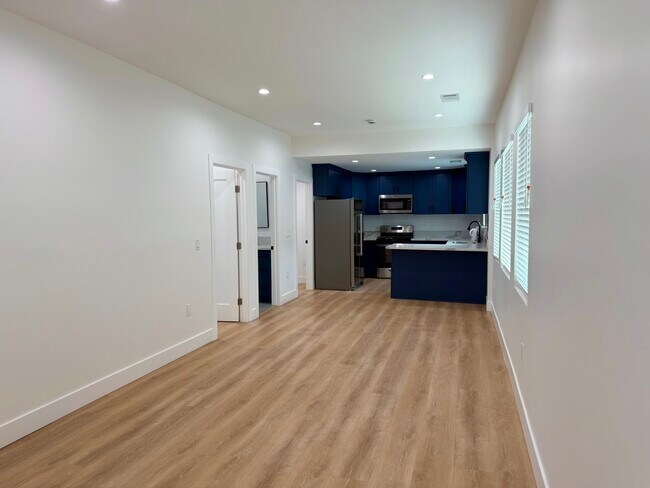 Foto del edificio - 678 E 45th St