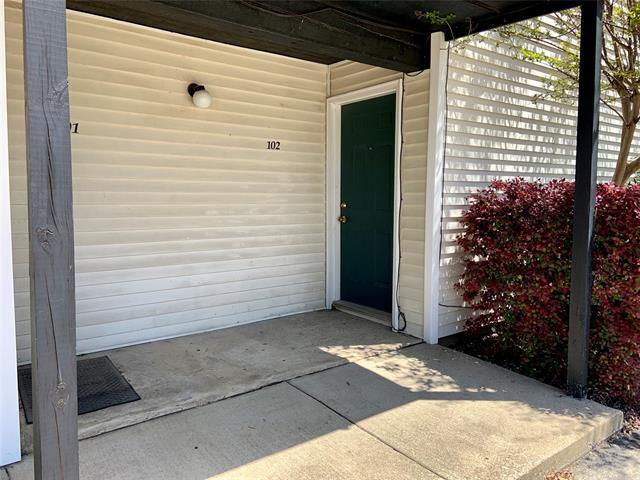 Foto del edificio - 7431 Holly Hill Dr