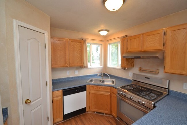 Building Photo - 4854 Aerie Hill Dr