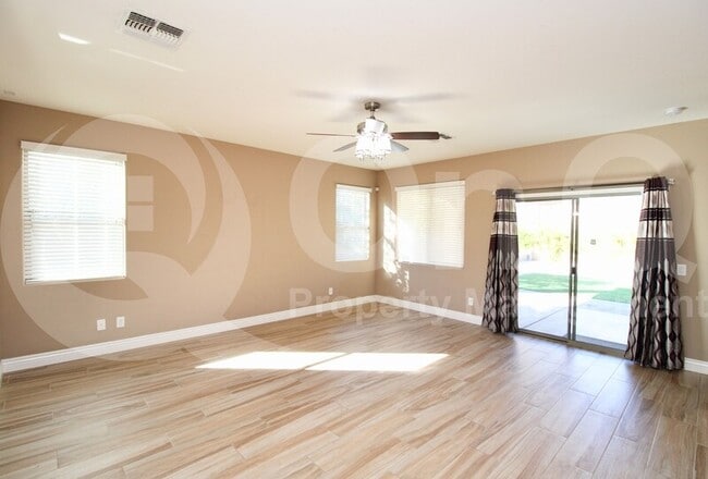 Building Photo - 4018 E Expedition Way