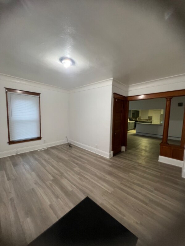 Foto del edificio - 751 Woodland Ave