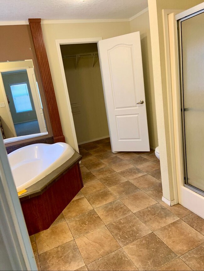 Foto del edificio - 4 bed/2 bath mobile home