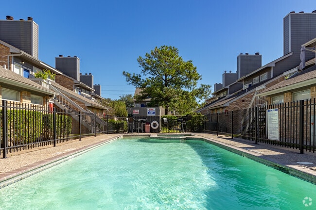 Building Photo - Willow Run Townhomes