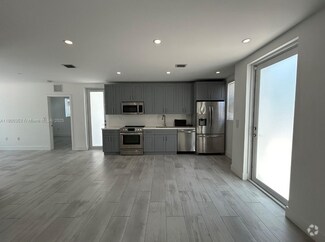 Building Photo - 3823 Thomas Ave