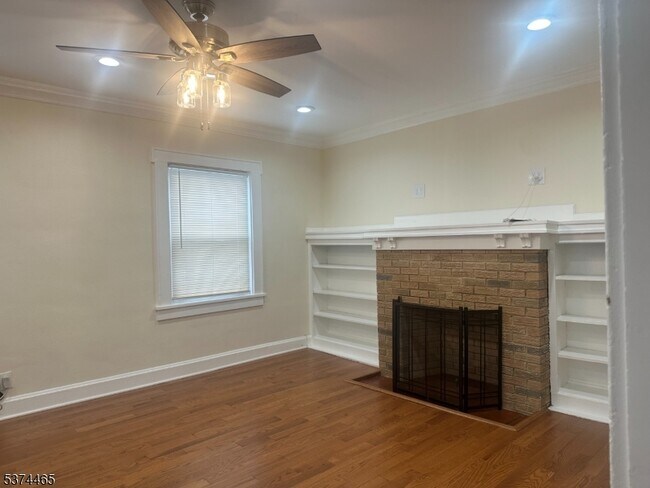Building Photo - 74 Monticello Ave