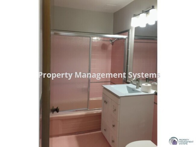 Foto del edificio - 295 Graystone Terrace