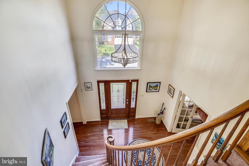 Primary Photo - 14 Leatherleaf Ct