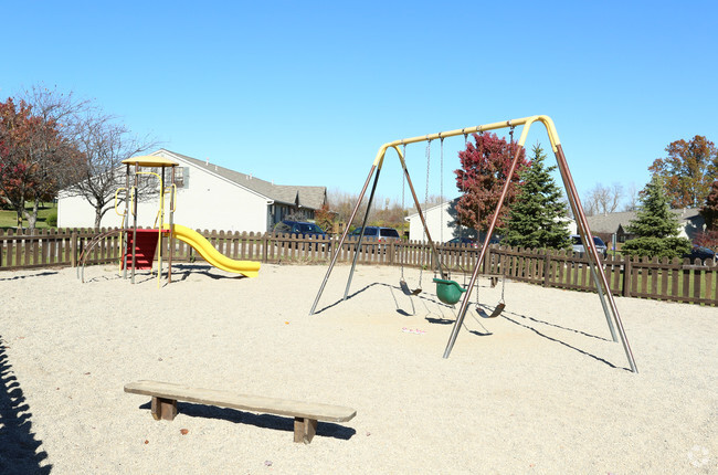 Building Photo - Deercreek Village Apartments