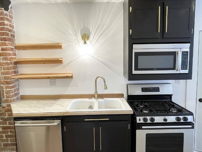 Foto del edificio - 111 16th Ave S