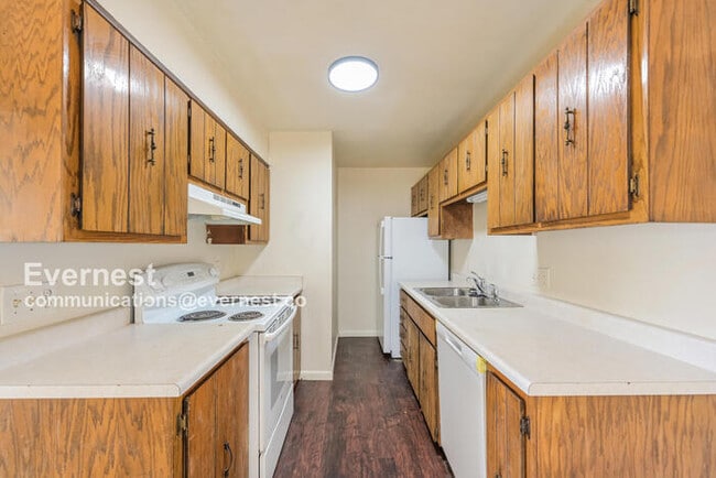 Building Photo - 16359 W 10th Ave